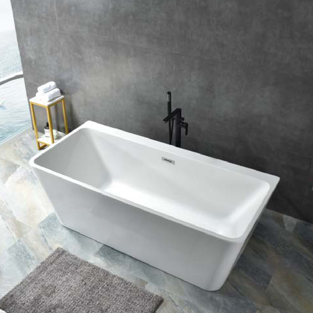 Free standing bathtub 825