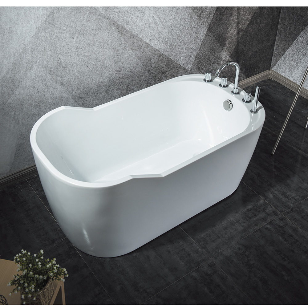 Free standing bathtub 9037