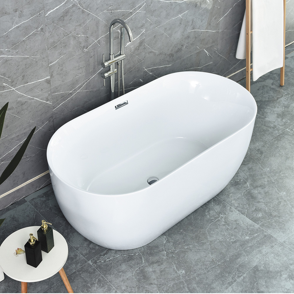 Free standing bathtub 9071