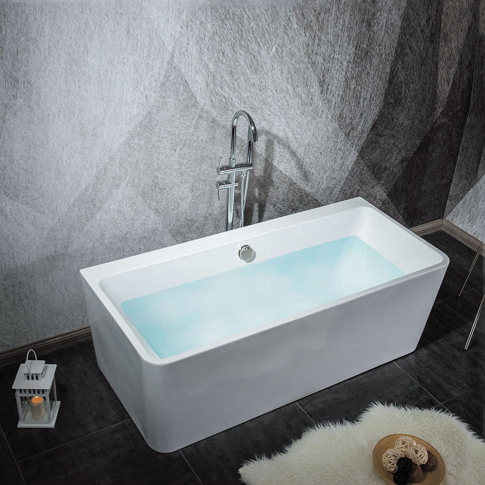 Free standing bathtub 9001