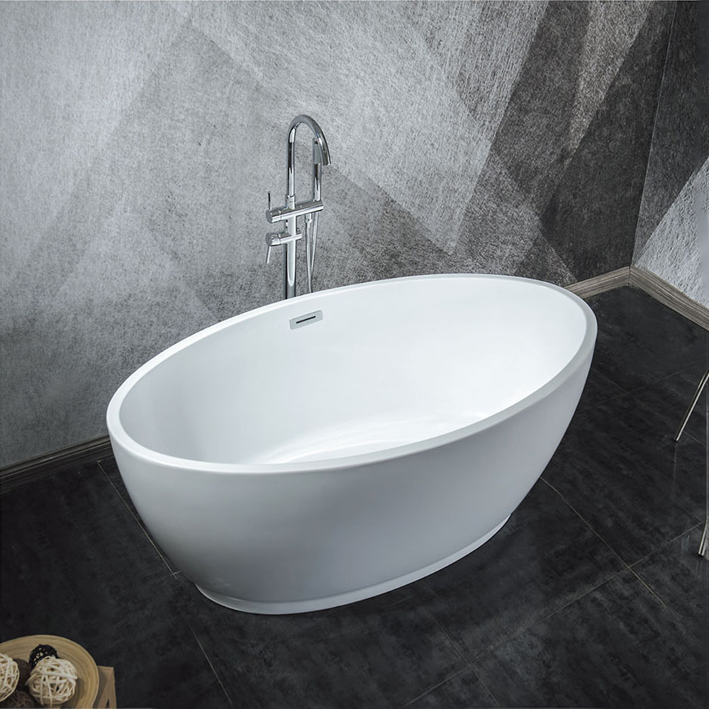 Free standing bathtub 9016