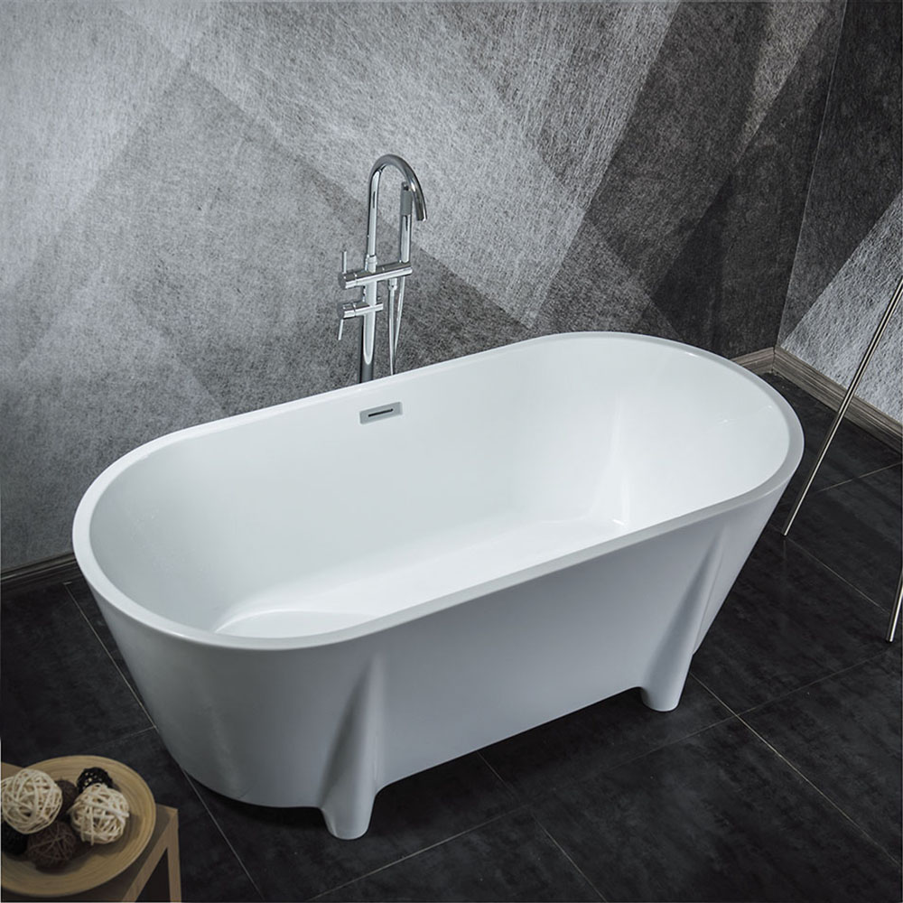 Free standing bathtub 9044